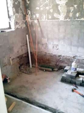 Bathroom before renovation
